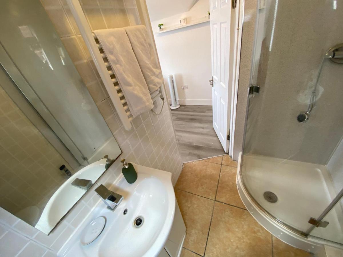 Cosy Flat In London Apartment Екстериор снимка